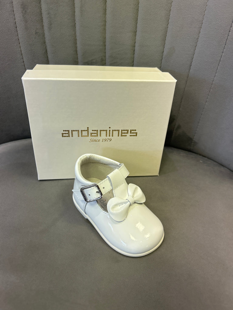 Girls Andanine White Patent Shoe 262153