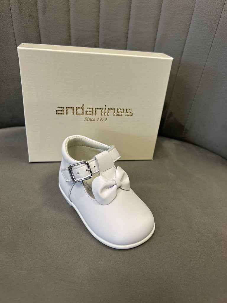 Girls Andanine White Leather Shoe 262153
