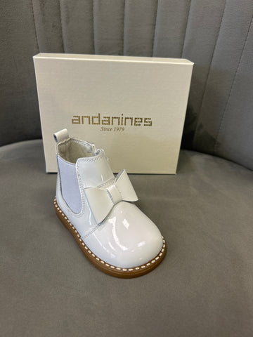 Girls Andanine White Patent Boot 262537