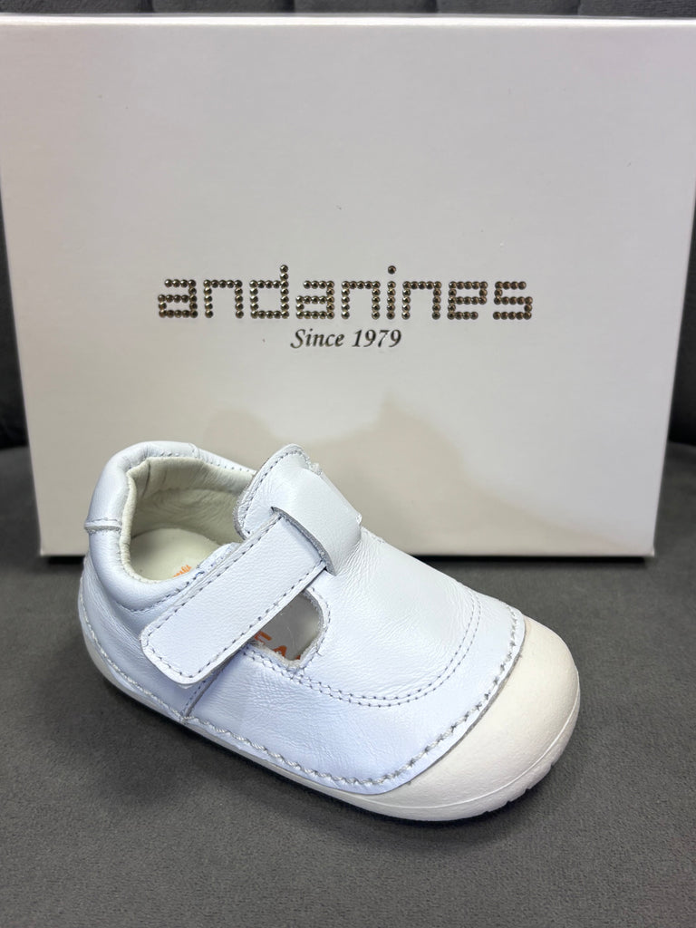 Andanines White Leather Pre Walker 252023